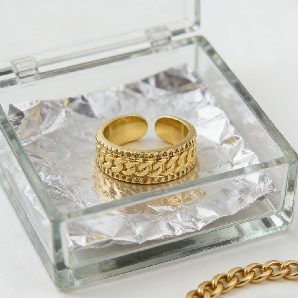 Luxury Gold Cuban Link Open Ring – Adjustable, Rhinestone-Embellished, Perfect for Daily Wear & Gift Giving