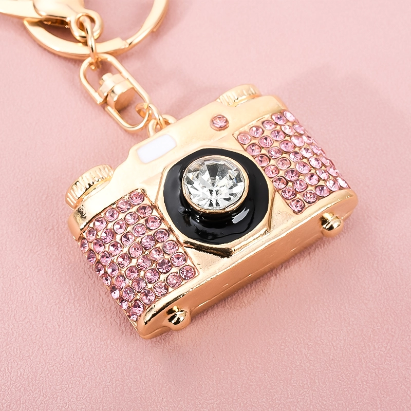 Luxury Rhinestone Camera Keychain – Sparkling Retro Photo Charm for Car Keys, Handbag & Backpack | Perfect Gift for Photographers & Women