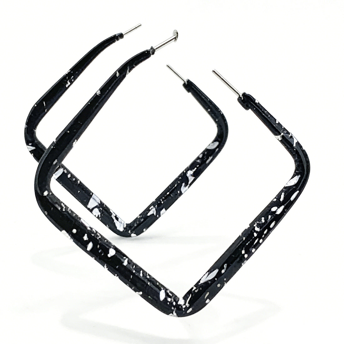 Modern Black & White Splatter Geometric Square Hoop Earrings – Bold Statement Jewelry for Women