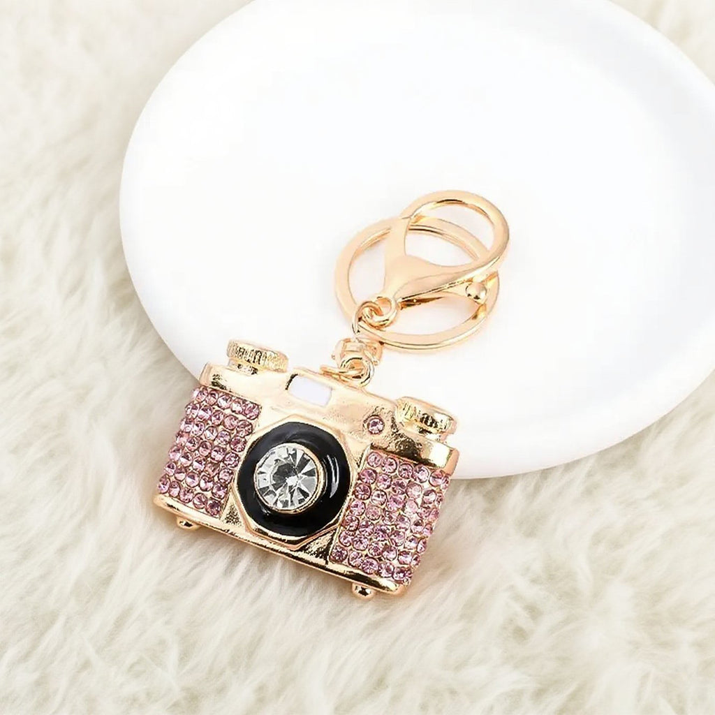 Luxury Rhinestone Camera Keychain – Sparkling Retro Photo Charm for Car Keys, Handbag & Backpack | Perfect Gift for Photographers & Women